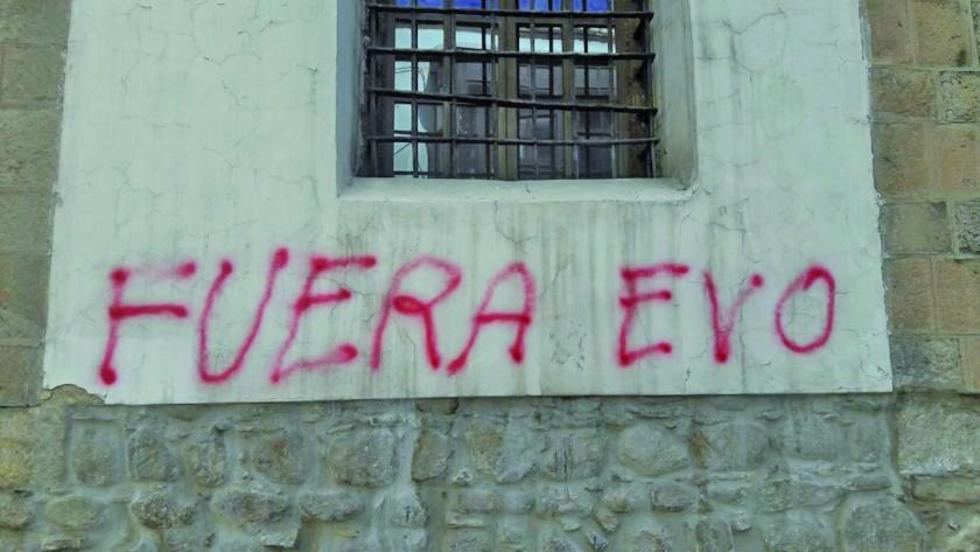 Dañan pared de la Casa de Moneda