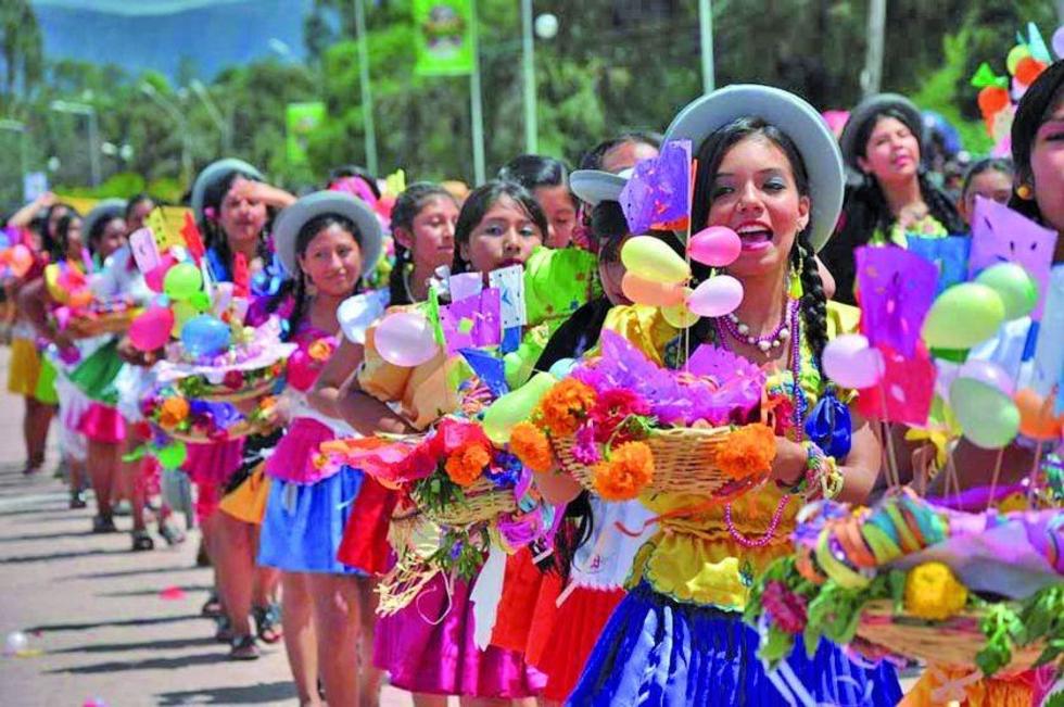 Boltur ofrece paquetes al carnaval de Oruro y Tarija