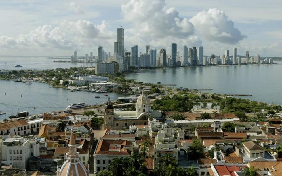 Ordenan evacuar 16 edificios en Colombia por riesgo de derrumbe