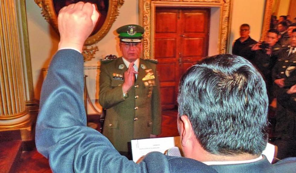 Jura nuevo comandante con el compromiso de trabajo