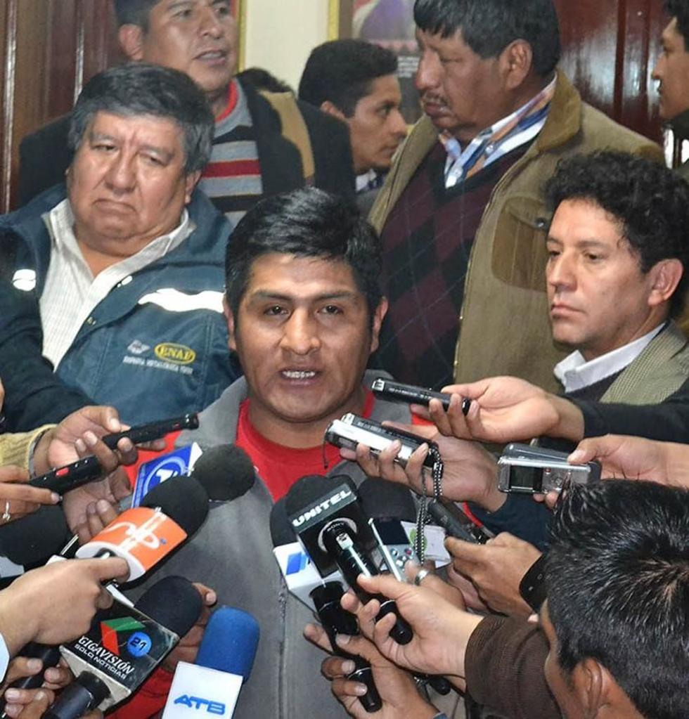 La crisis de la COB se profundiza y Guido Mitma llama a defenderla