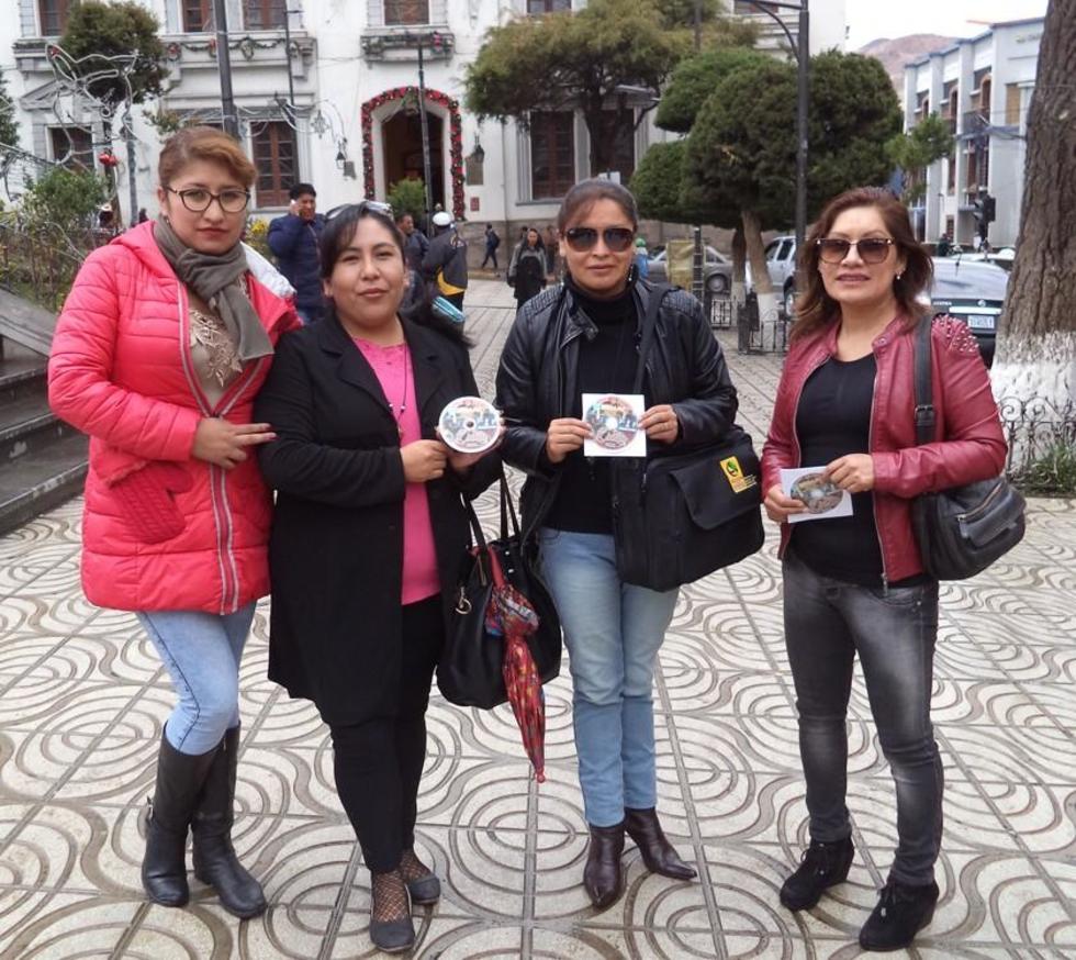 El grupo “Canela” actúa esta noche