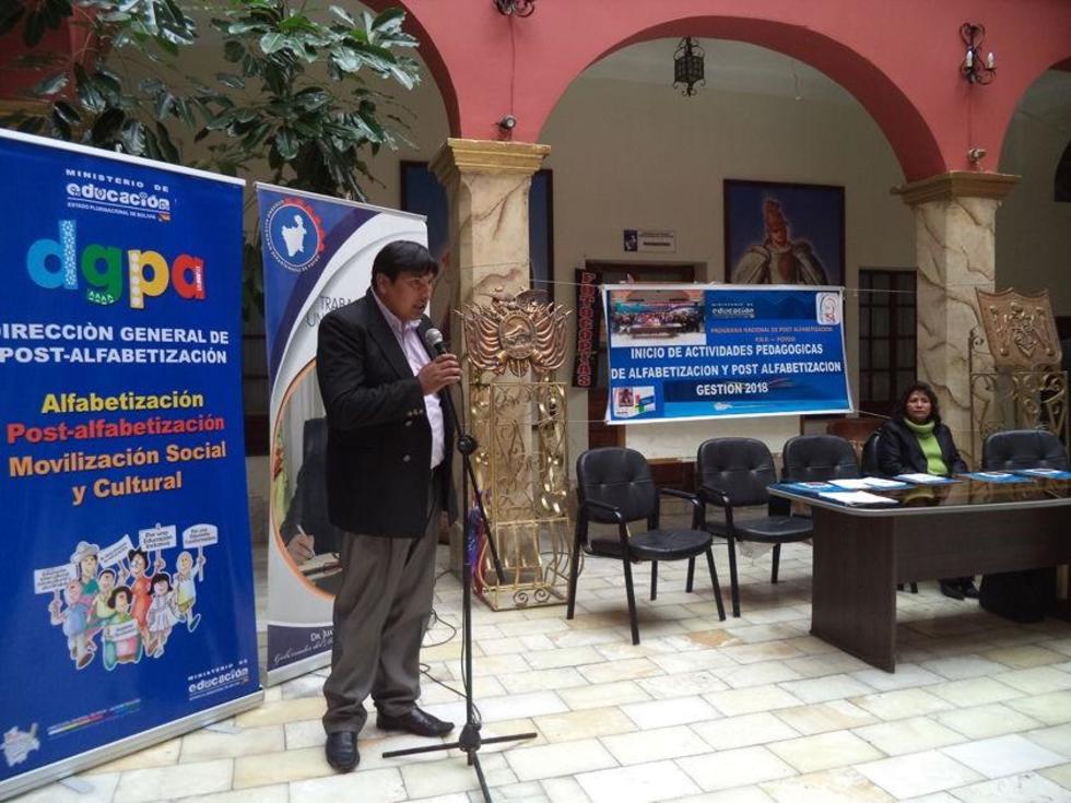 Inauguran gestión para alfabetización y posalfabetización