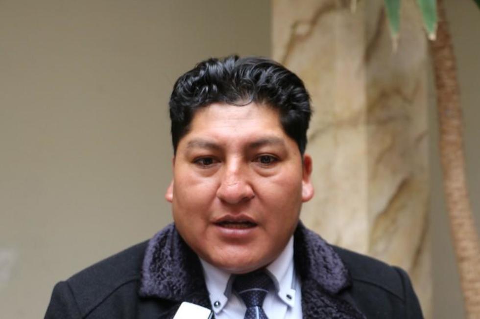 Gobernación da recursos en beneficio de institutos