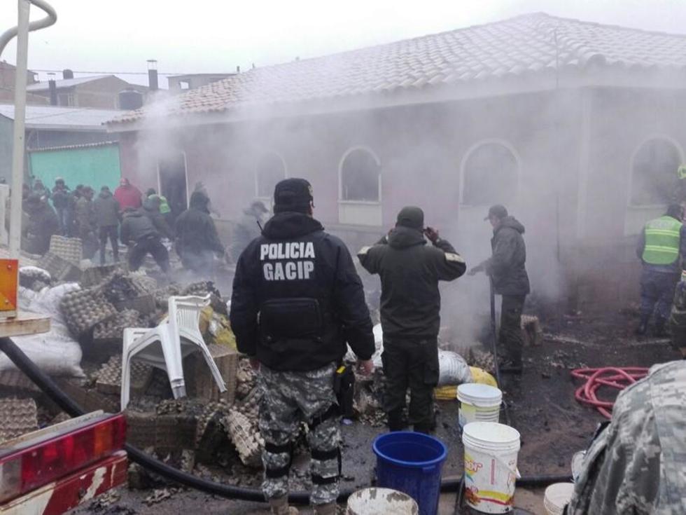 Sofocan fuego en la Panadería Velarde