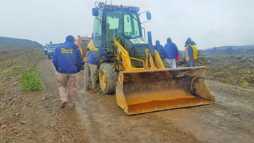 Recuperan tractor robado y una compresora del Sedeca