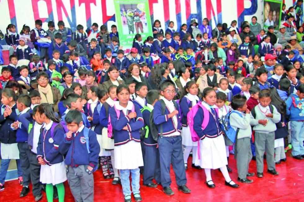 Lluvias impiden inicio de clases en una veintena de escuelas