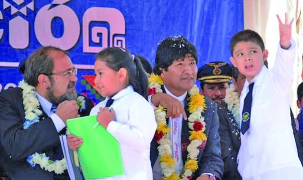 Evo inaugurará el año escolar 2018 en colegio Ignacio León, de Oruro