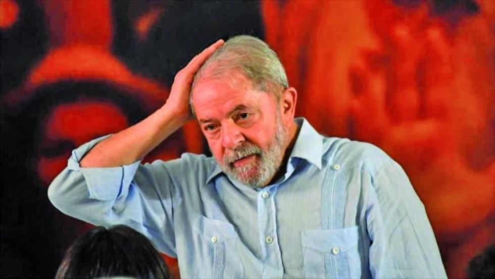Lula niega rumores de su salida del país en busca de asilo político 