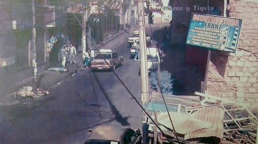 Revelan imágenes de Bellot y Cañisaire saliendo de local