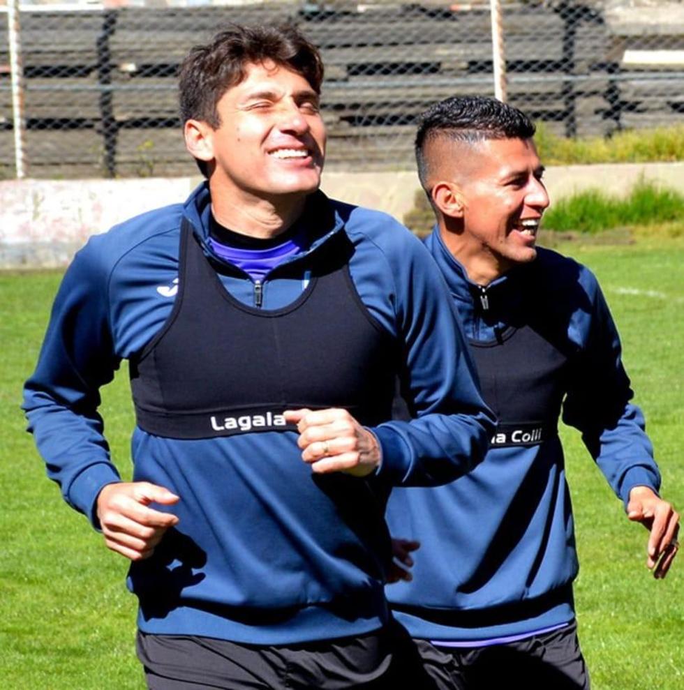 Arce negocia la renovación de contrato