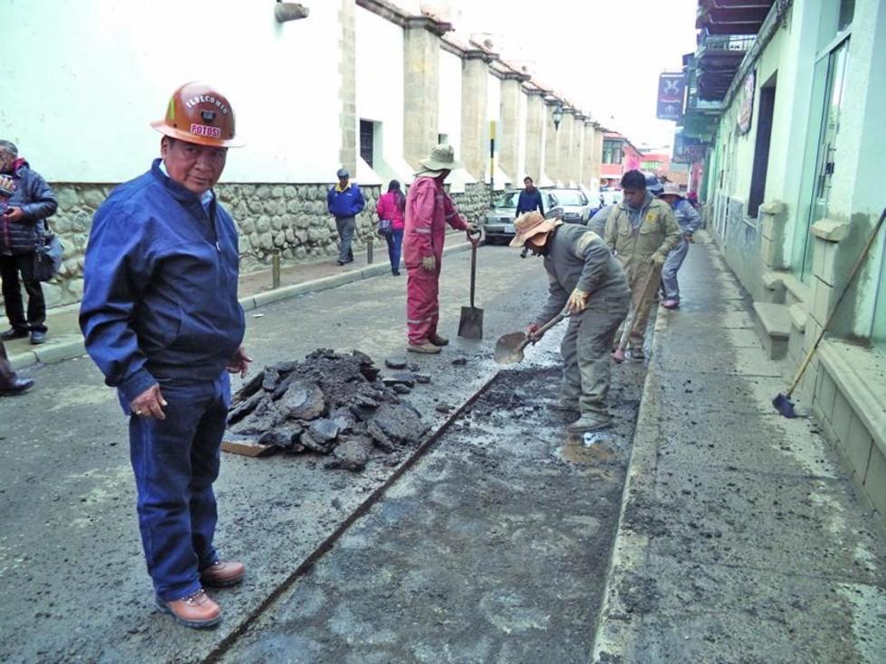 Inician el bacheo de calles en la ciudad