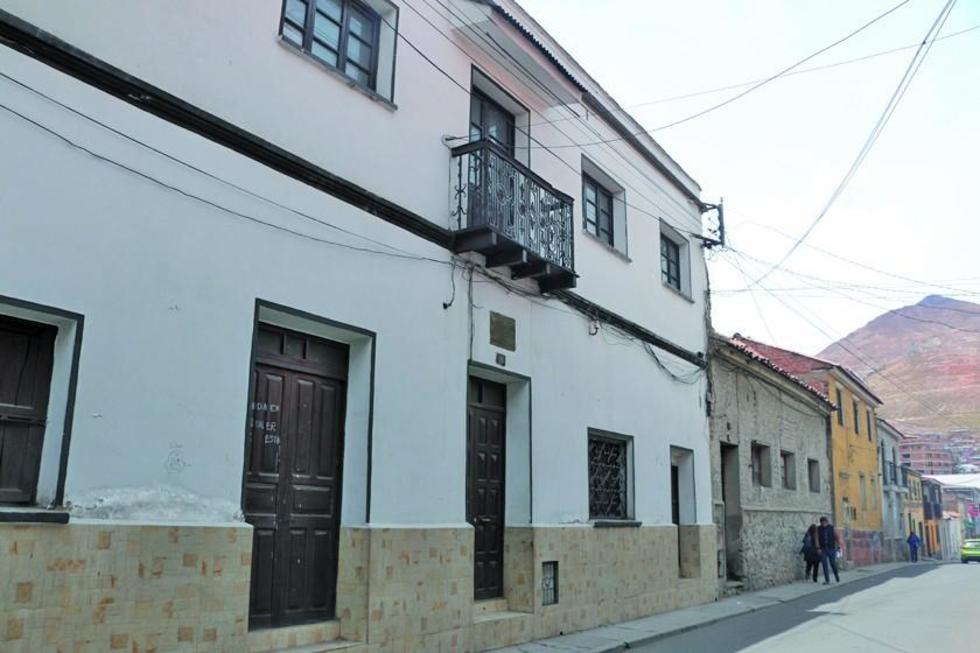 Piden crear premio  de Gesta Bárbara