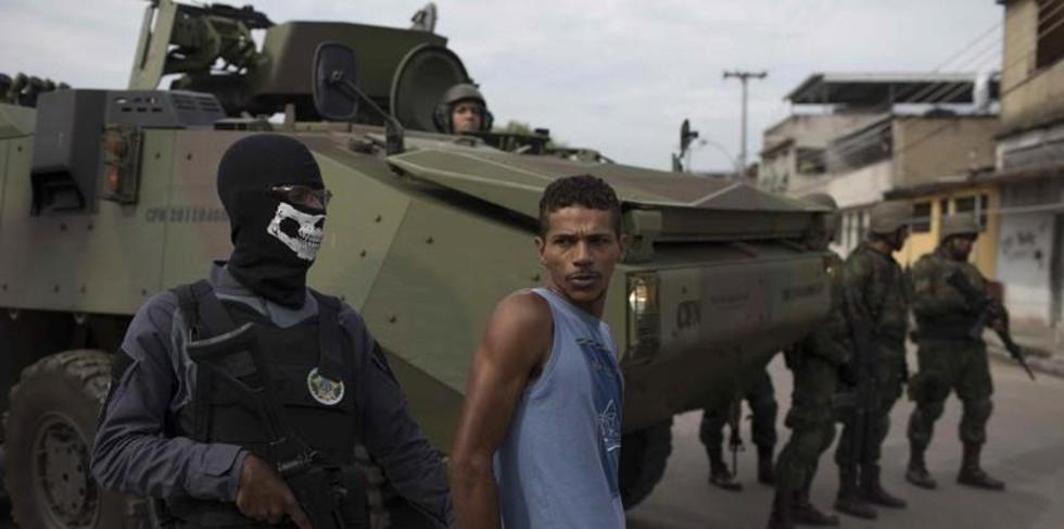 Ejército actúa en favelas de Río de Janeiro en Brasil 