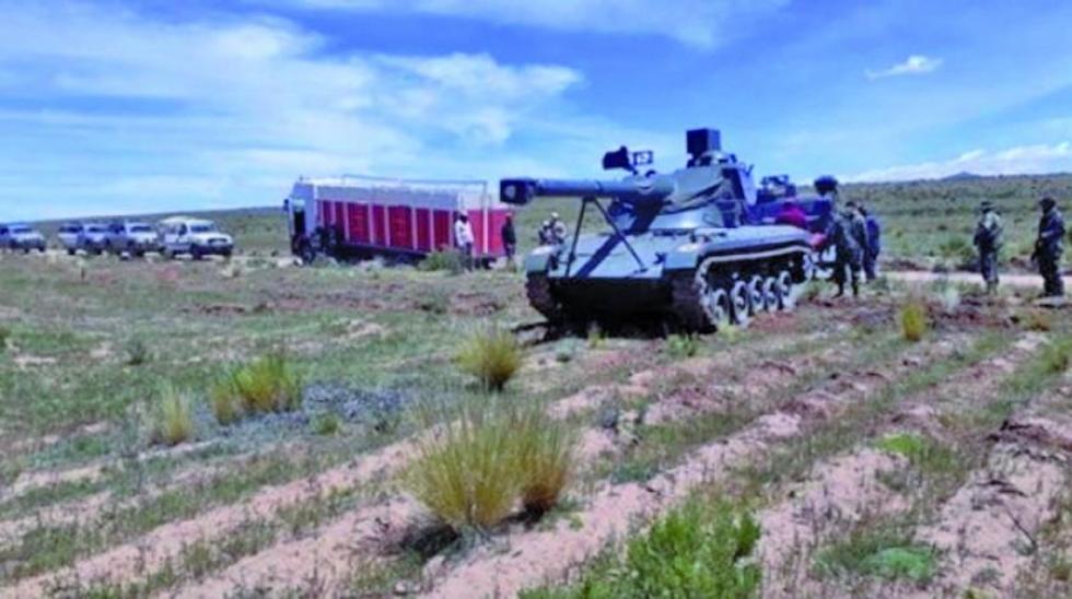 Rechazan uso de un tanque en la lucha anticontrabando