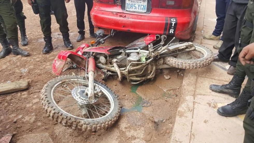 Chofer ebrio atropella a un oficial de la Policía y lo hiere
