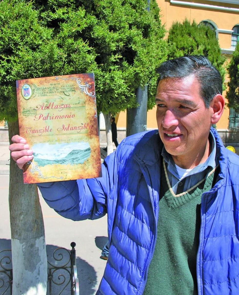 Presentan revista sobre los atractivos de “Aullagas”