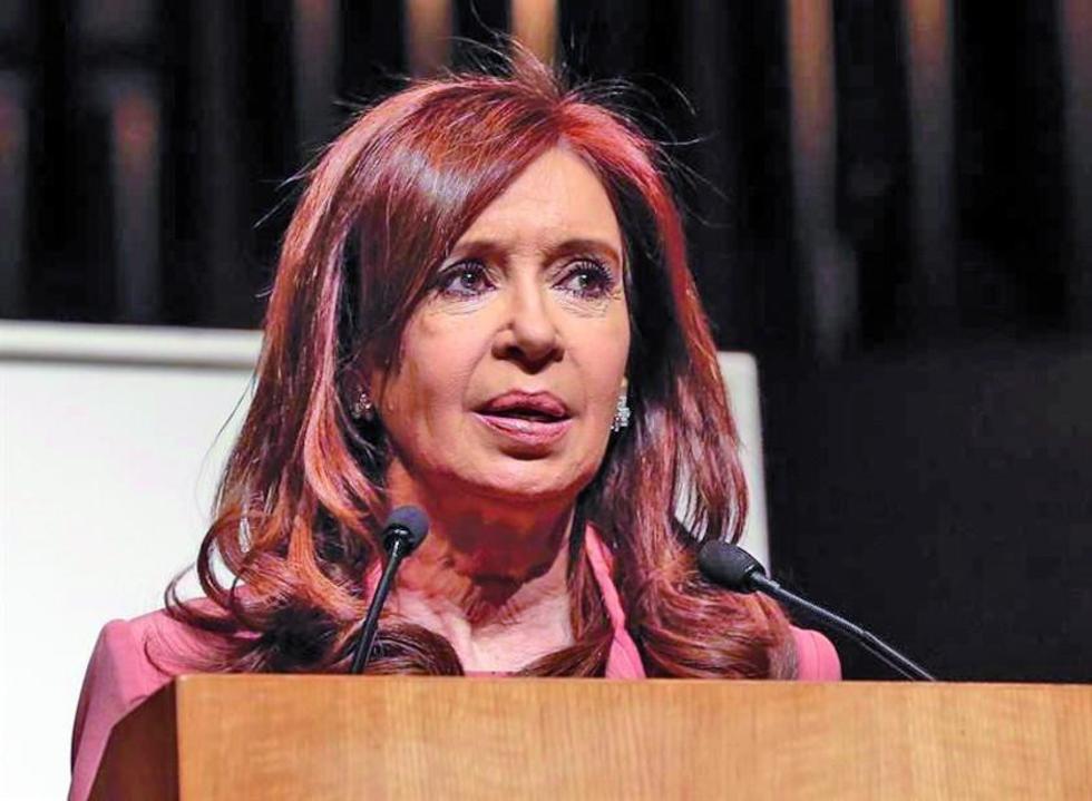 Enjuiciarán a Cristina Fernández en caso por presunta corrupción
