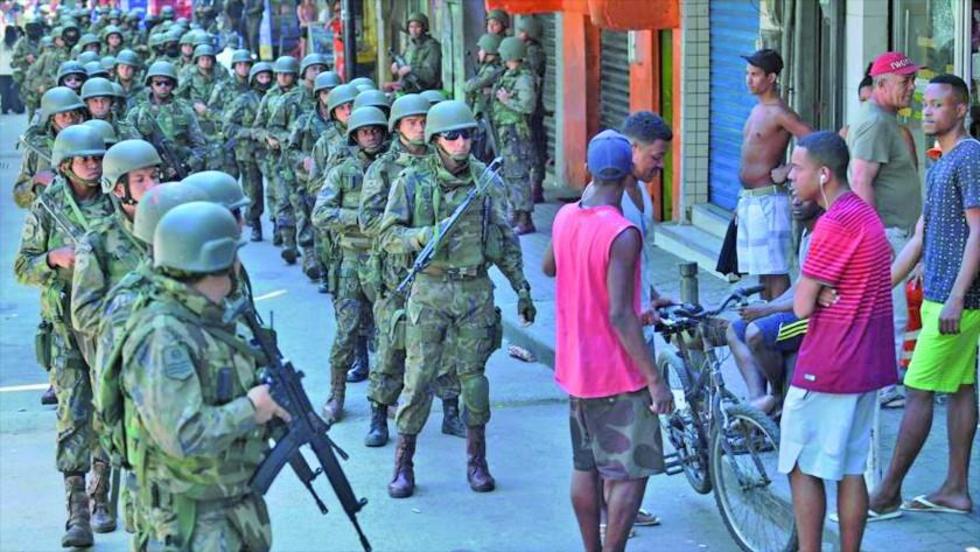 El Ejército brasileño llevará acciones sociales a favelas de Río de Janeiro