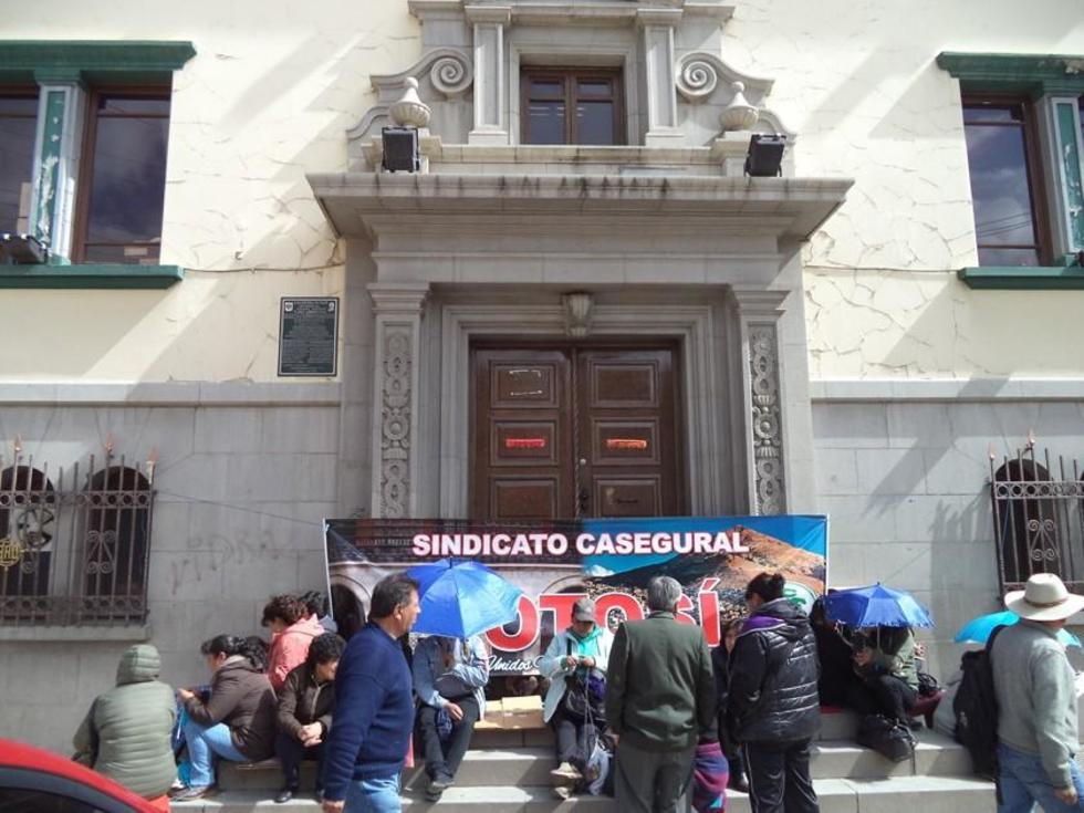 Trabajadores de la CNS decretan paro de 72 horas