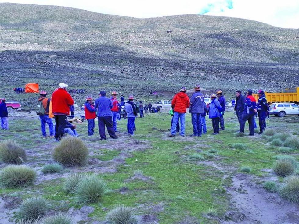 Cooperativistas se declaran firmes en toma de yacimiento