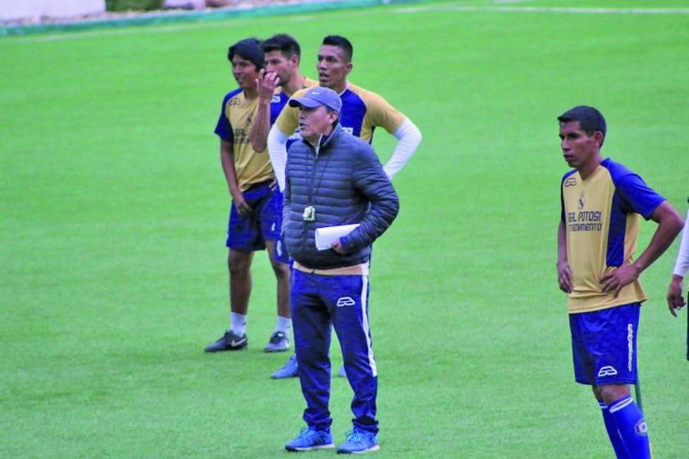 Maygua tiene plantel completo para visitar a la U