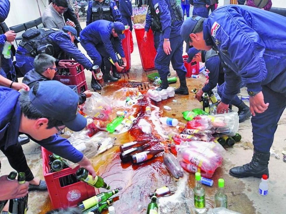 Destruyen bebidas incautadas y anuncian mucho más control