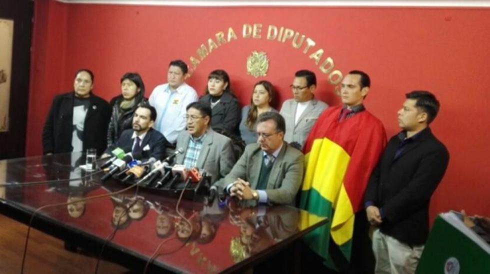 Presentan otra vez denuncia por fraude procesal contra reelección 