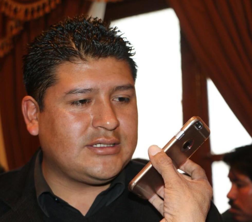 Postergan elección de vicepresidencia