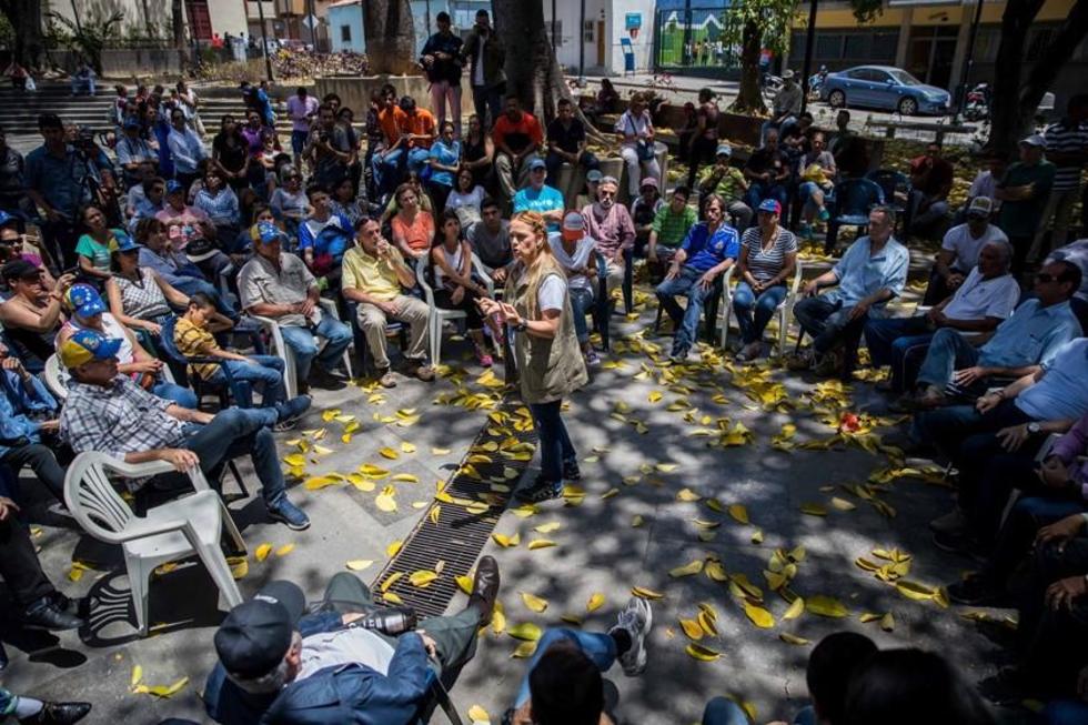 Los opositores en Venezuela se movilizan contra las elecciones