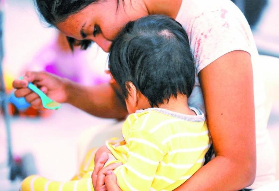 Efectúan estrategias para reducir desnutrición en menores de dos años