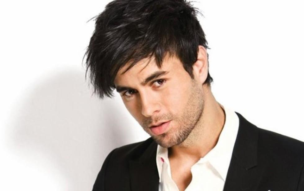 Enrique Iglesias tiene disco de platino con “El baño”