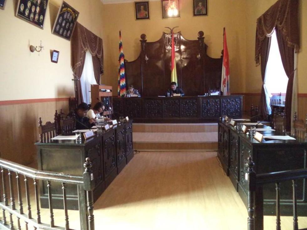 Falta de cuórum suspende sesión del Concejo Municipal