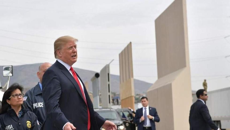 Trump anuncia el inicio de obra de un muro fronterizo