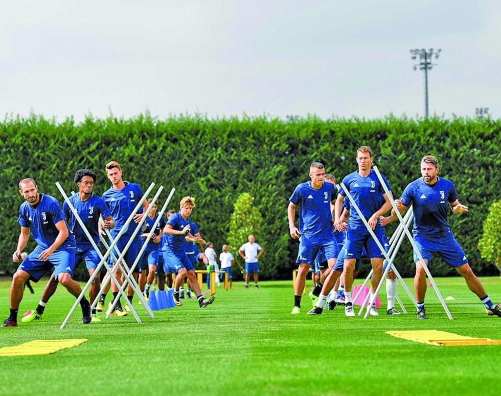 Juventus recibe a Milan y Roma visita Bolonia antes de la “Champions”