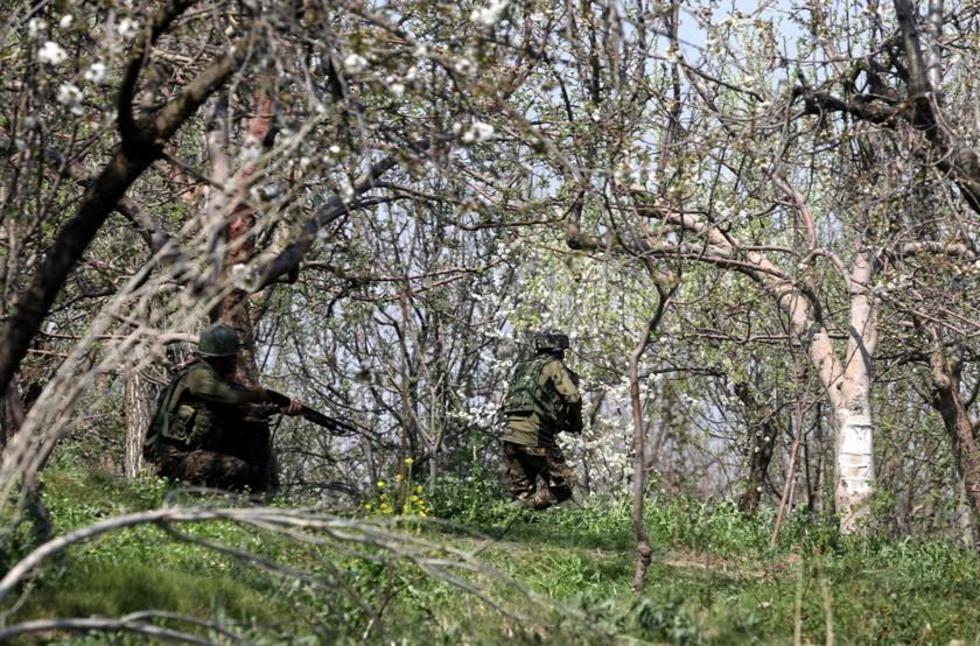 Combates en la Cachemira india provocan 20 personas muertas