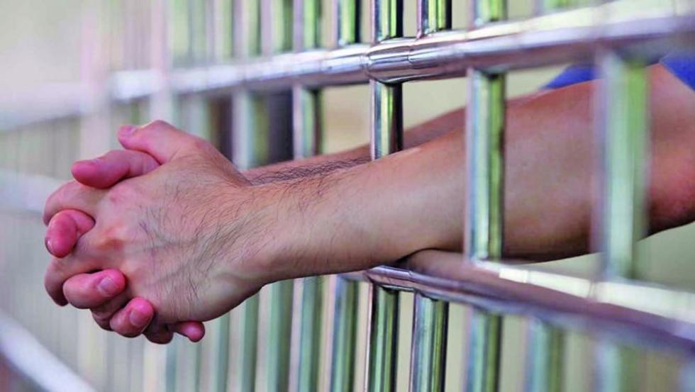 Juez da dos 2 años de cárcel a persona por vender facturas