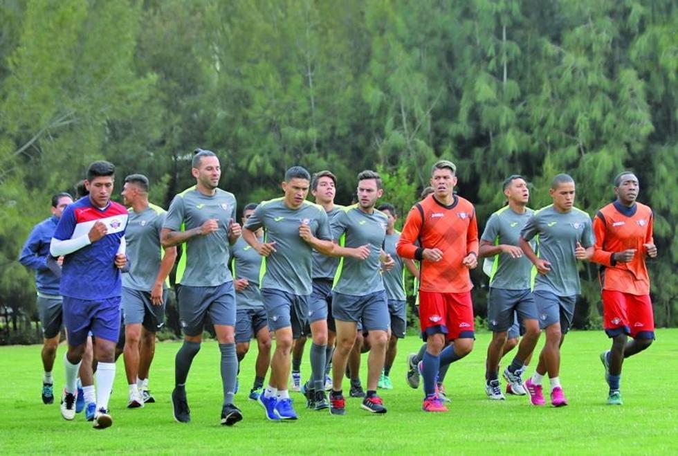 Wilster busca afianzar su clasificación a costa de Aurora