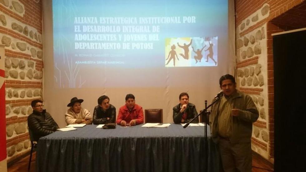 Planifican la difusión de la Ley de la  Juventud