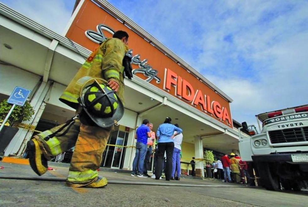 Informe: incendio en Fidalga fue por mala manipulación de carbón
