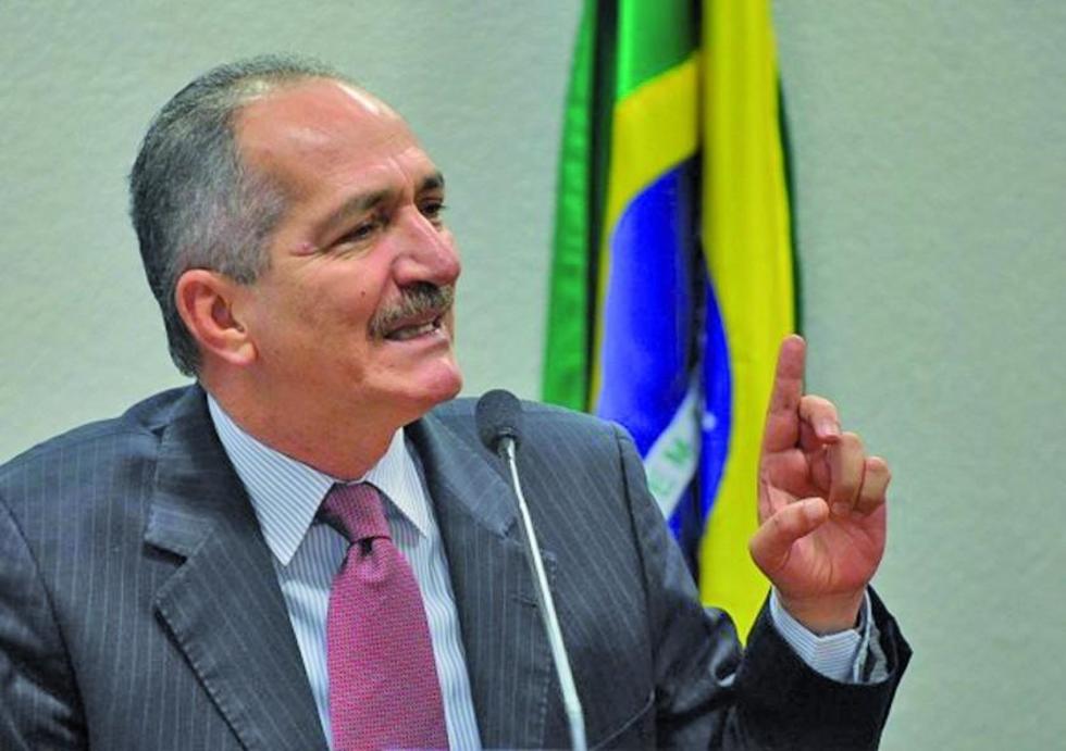 Exministro de Lula lanza su candidatura a la presidencia