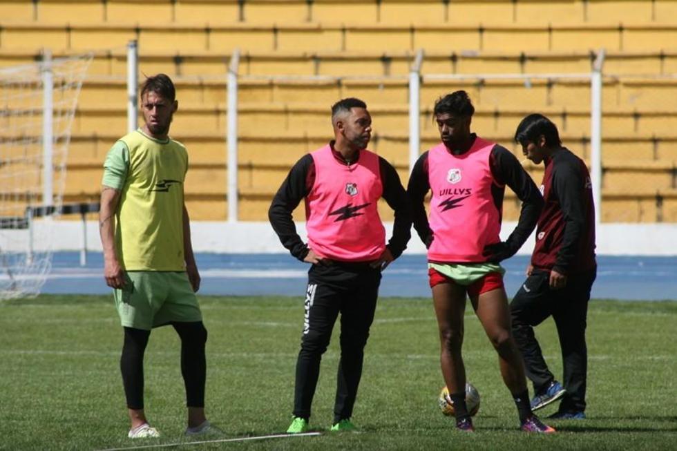 Nacional sufre la baja de tres jugadores para retar a Blooming 