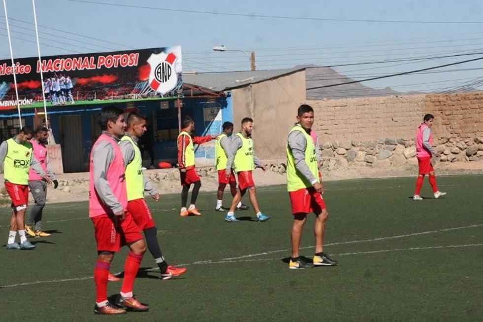 La banda roja y Aurora jugarán el sábado 28