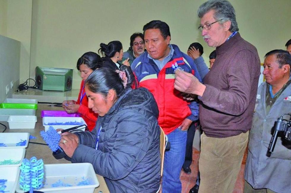 La fábrica comienza a producir joyas de plata “Vale un Potosí”