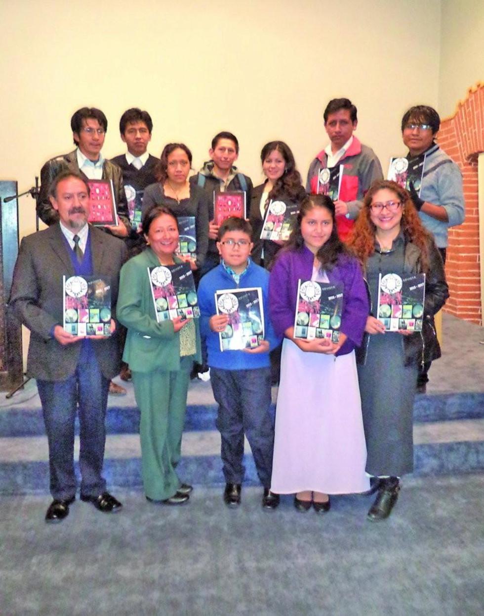 Red de Escritores presenta revista de producción local