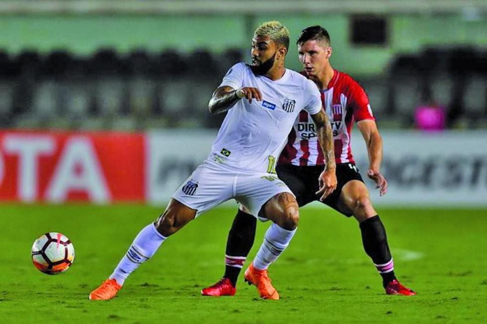 Santos gana a Estudiantes en el  “Vila Belmiro”