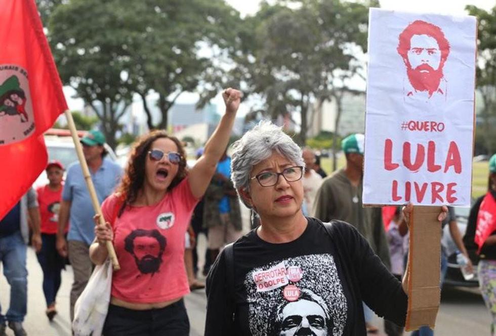 El PT mantiene a Lula como su candidato presidencial de Brasil 