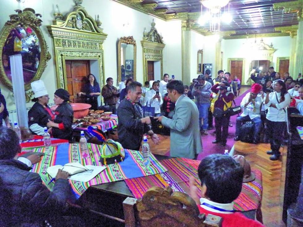 Gastrónomos se unen en cumbre