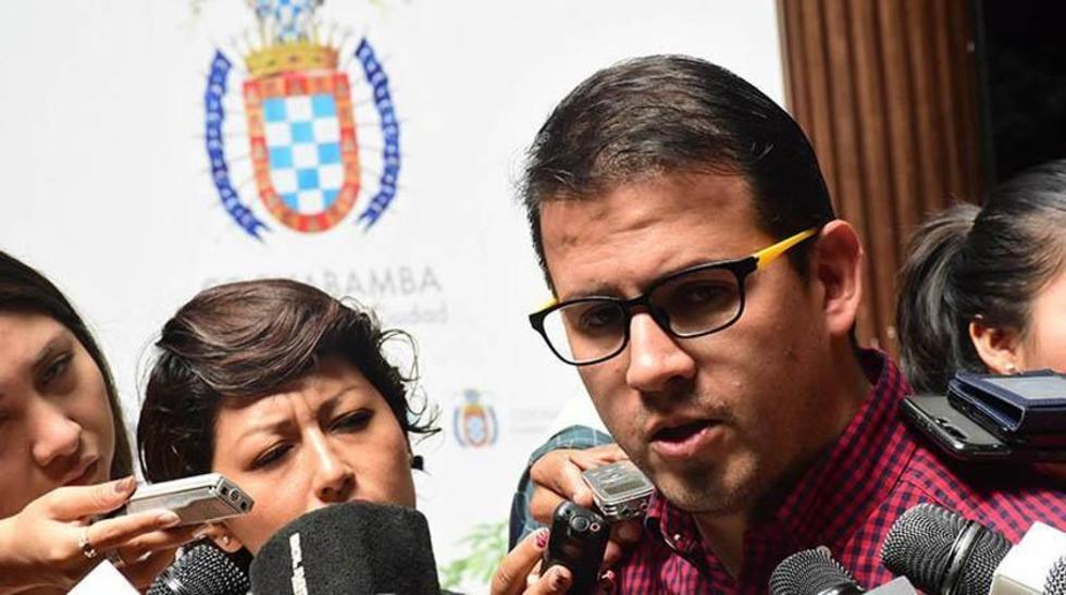 Abogado Coca renuncia a la defensa legal del alcalde