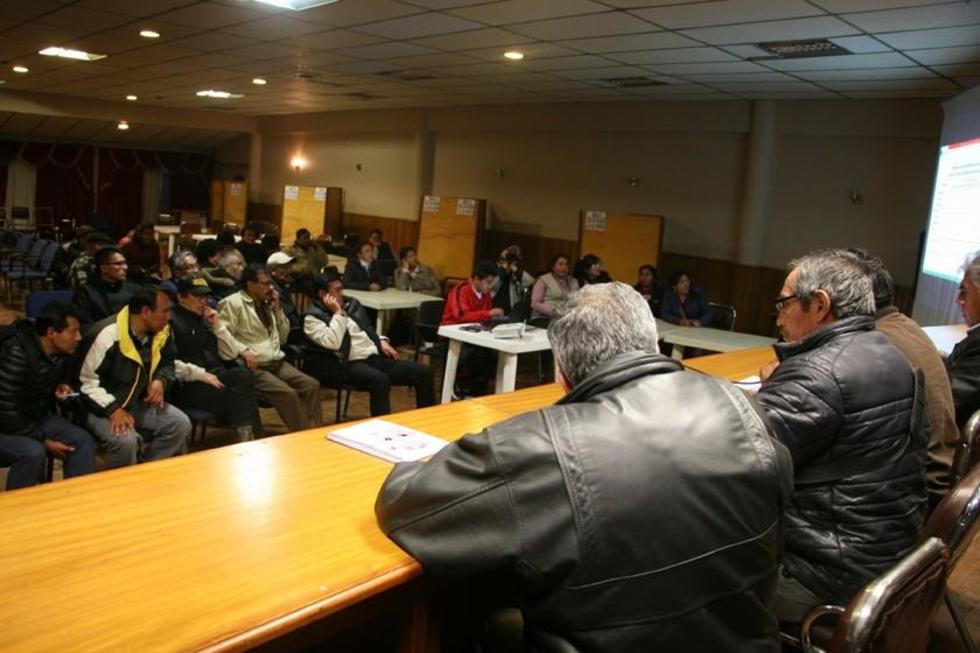 Hoy habrá amparo contra los consejeros